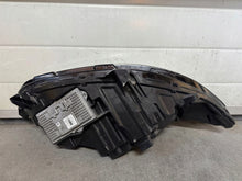 Laden Sie das Bild in den Galerie-Viewer, Frontscheinwerfer Ford Mondeo 89911919 Links Scheinwerfer Headlight SCH6021012471tn