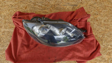 Load image into Gallery viewer, Frontscheinwerfer VW Golf Plus I 5M1941006G Rechts Scheinwerfer Headlight SCH2509690616rs