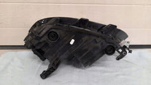 Laden Sie das Bild in den Galerie-Viewer, Frontscheinwerfer VW T-Roc 90136433 Rechts Scheinwerfer Headlight SCH5691659614jt
