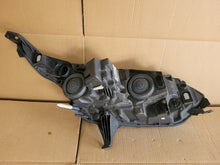 Laden Sie das Bild in den Galerie-Viewer, Frontscheinwerfer Ford Transit Connect FT11-13W030DB Links Headlight SCH5679194031qo