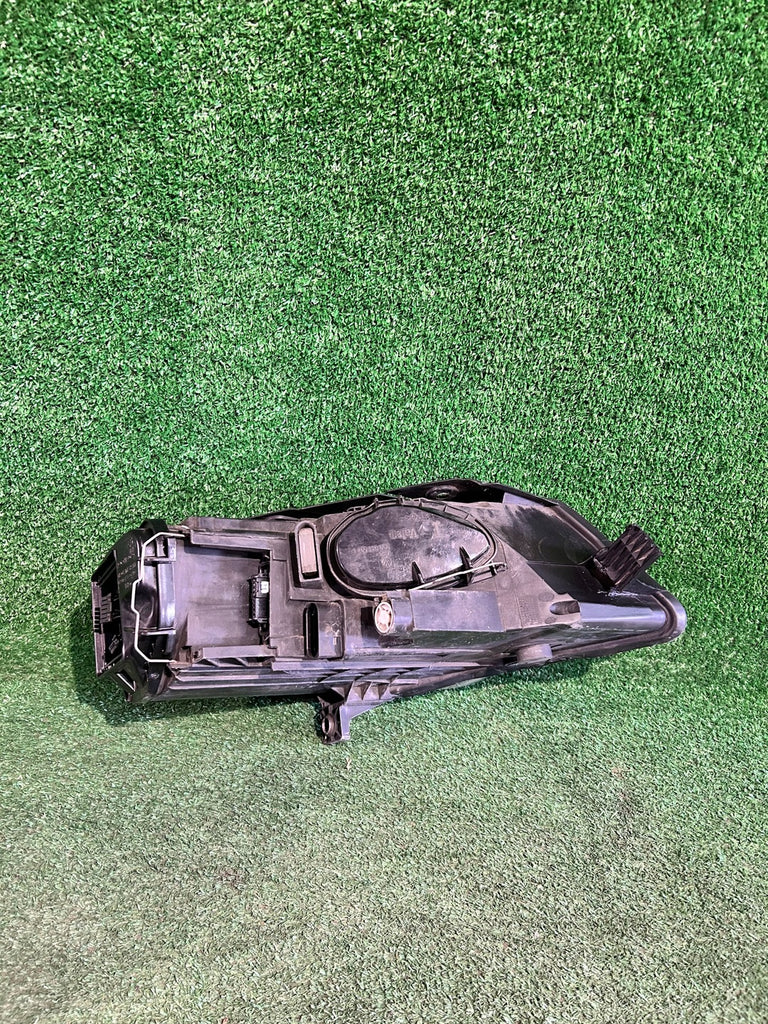 Frontscheinwerfer VW Passat 3C0941751K 89315530 Xenon Links Headlight