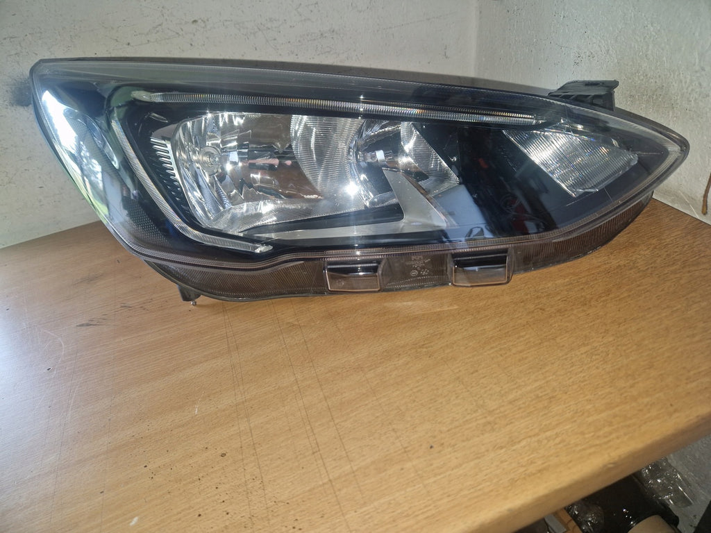 Frontscheinwerfer Ford Focus JX7B-13W029-CE LED Rechts Scheinwerfer Headlight