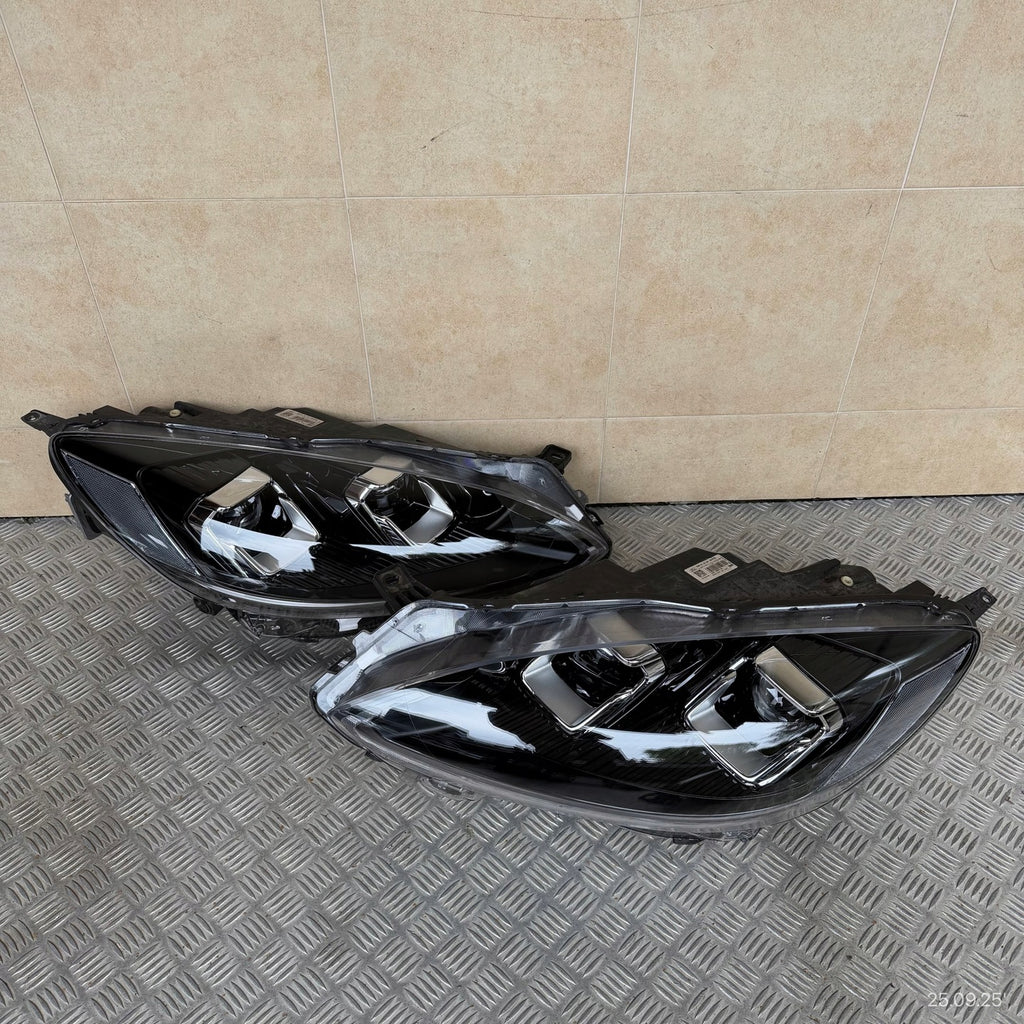 Frontscheinwerfer Ford Kuga III LV4B-13E017-AK LV4B-13E016-AK LED Ein Satz SCH7028954117og