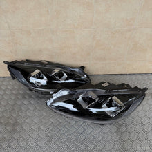 Laden Sie das Bild in den Galerie-Viewer, Frontscheinwerfer Ford Kuga III LV4B-13E017-AK LV4B-13E016-AK LED Ein Satz SCH7028954117og