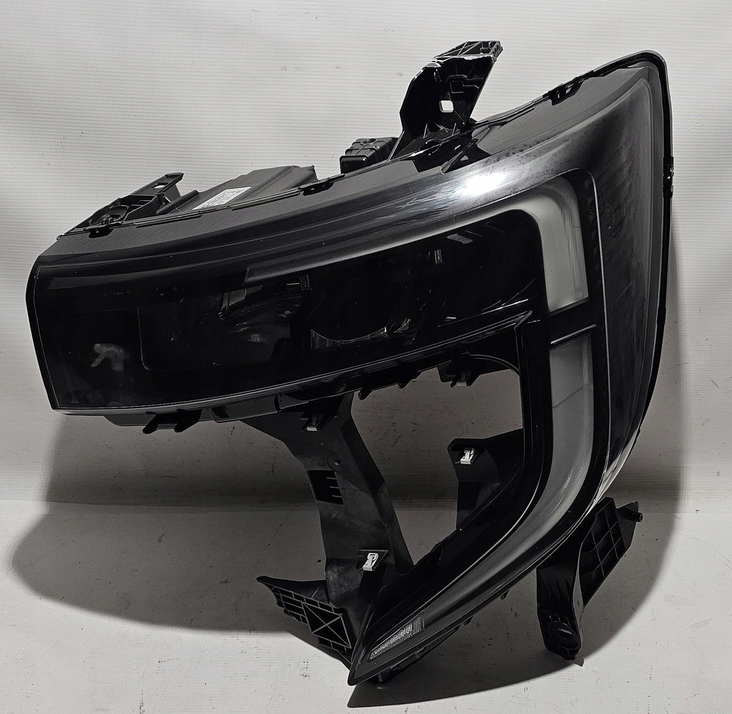 Frontscheinwerfer Nissan Interstar Master III 260609073R Links Headlight SCH1607723533kn