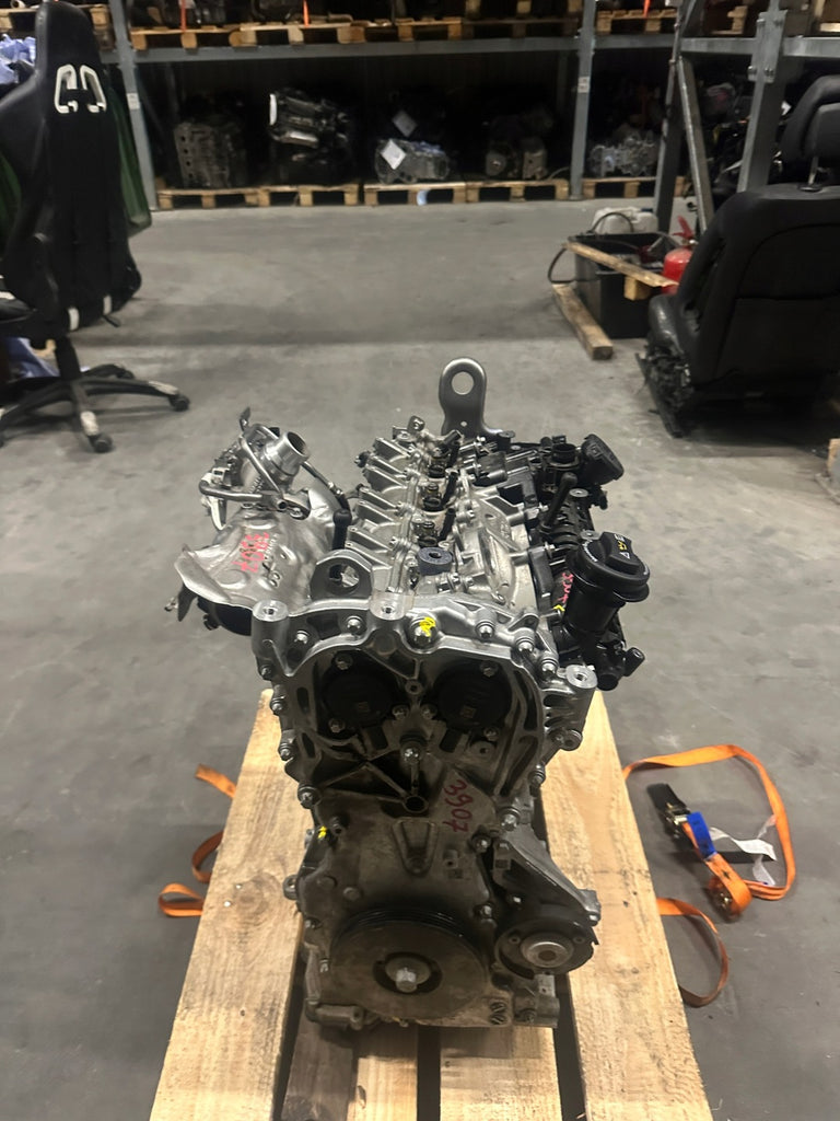 Motor Mercedes-Benz Cla M282914 1.3 14TKm 2019 Benzin Engine Unkomplett