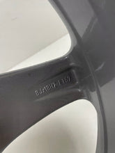 Laden Sie das Bild in den Galerie-Viewer, 1x Alufelge 18 Zoll 8.0&quot; 5x130 57ET Porsche 997 Rim Wheel