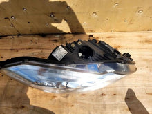 Laden Sie das Bild in den Galerie-Viewer, Frontscheinwerfer Volvo C70 31299753 Xenon Ein Stück (Rechts oder Links)