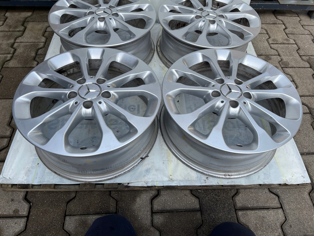 4x Alufelge 17 Zoll 6.5" 5x112 38ET Silber 1564011700 Mercedes-Benz Glb Gla FEL7719491080bo