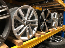 Laden Sie das Bild in den Galerie-Viewer, 4x Alufelge 17 Zoll 8.0" 5x112 46ET Audi Rim Wheel FEL5307350241zc
