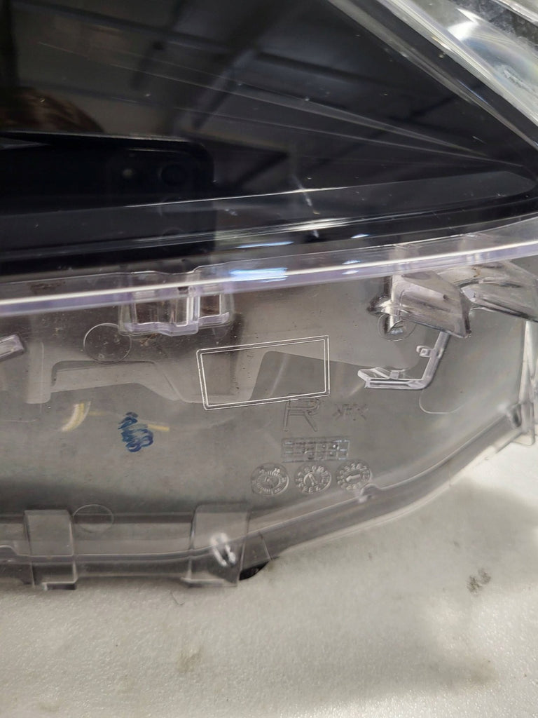 Frontscheinwerfer Toyota Yaris Cross 0D-314 LED Rechts Scheinwerfer Headlight SCH9609582214nc