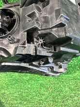 Laden Sie das Bild in den Galerie-Viewer, Frontscheinwerfer Skoda Superb III 3V1941016D LED Rechts Scheinwerfer Headlight