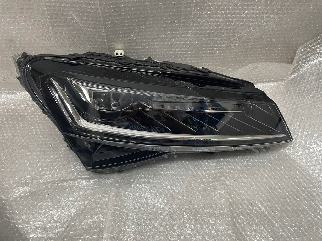 Frontscheinwerfer Skoda Superb III 3V1941016D Full LED Rechts Headlight