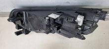 Laden Sie das Bild in den Galerie-Viewer, Frontscheinwerfer Skoda Octavia I 5E4941016A LED Rechts Scheinwerfer Headlight SCH4100394561bi