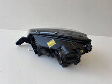 Laden Sie das Bild in den Galerie-Viewer, Frontscheinwerfer Skoda Yeti 5L1941016C LED Rechts Scheinwerfer Headlight