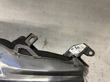 Laden Sie das Bild in den Galerie-Viewer, Frontscheinwerfer Toyota Yaris Full LED Rechts Scheinwerfer Headlight SCH4622355704rp