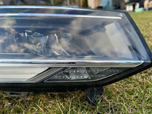 Laden Sie das Bild in den Galerie-Viewer, Frontscheinwerfer Audi Q2 81A941012C LED Rechts Scheinwerfer Headlight SCH6785065506ow