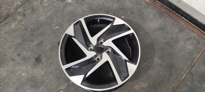 1x Alufelge 16 Zoll 6.5" 4x100 48ET 52910-K7200 Hyundai I10 Iii Rim Wheel FEL5181585381ap