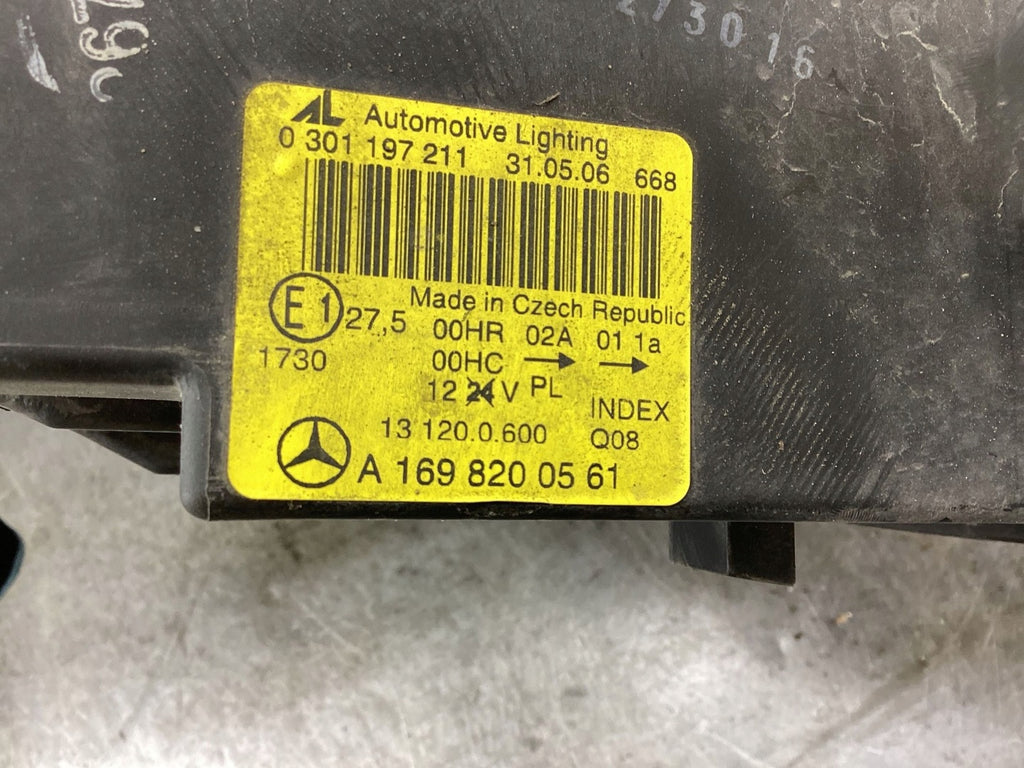 Frontscheinwerfer Mercedes-Benz W169 Vorderseite Scheinwerfer Headlight SCH6415059510zp