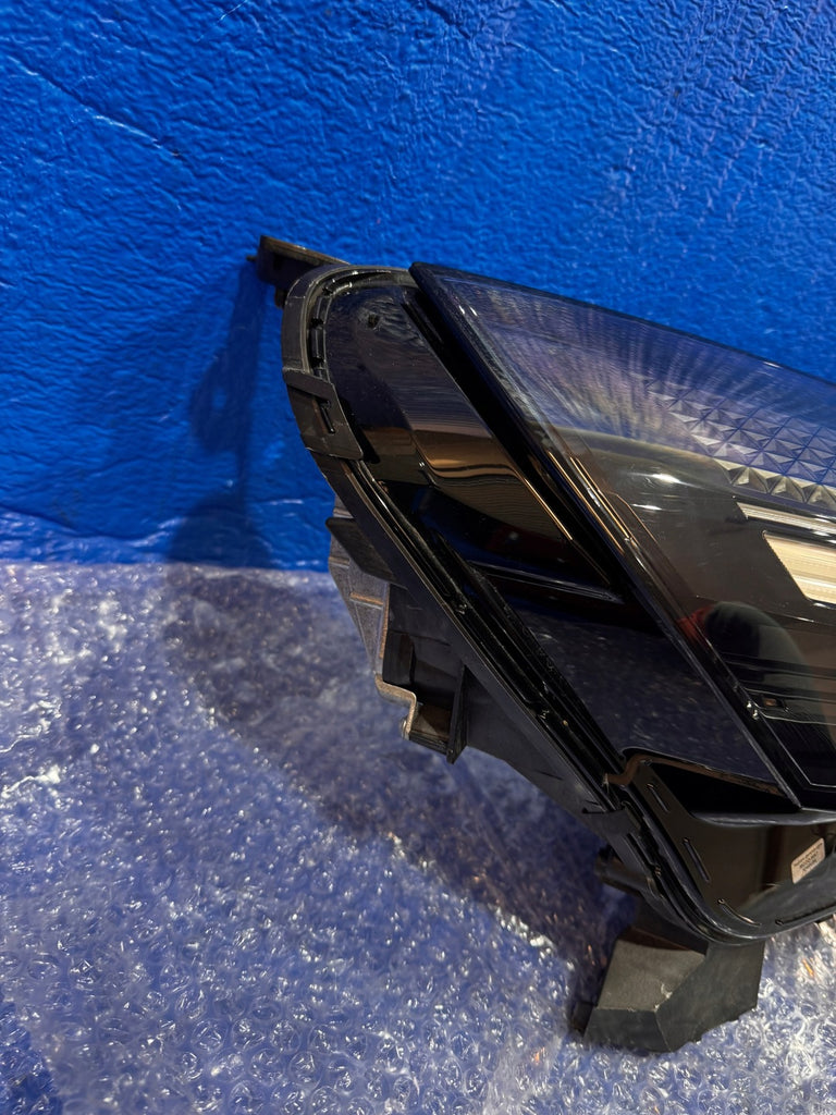 Frontscheinwerfer Renault Clio I V 260103507R Rechts Scheinwerfer Headlight SCH7913366508jf