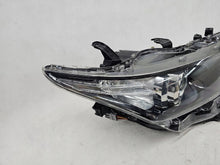 Laden Sie das Bild in den Galerie-Viewer, Frontscheinwerfer Toyota Auris 81110-02K30 LED Rechts Scheinwerfer Headlight