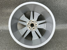 Load image into Gallery viewer, 1x Alufelge 19 Zoll 8.0" 5x112 5LA601025B Skoda Enyaq Rim Wheel FEL3585409950yo