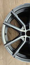 Laden Sie das Bild in den Galerie-Viewer, 1x Alufelge 18 Zoll 8.5&quot; 5x112 40ET Glanz Graphit 6897082 BMW 3 G21 G20