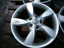 Laden Sie das Bild in den Galerie-Viewer, 4x Alufelge 17 Zoll 6.0" 5x112 48ET Glanz Silber 8T0601025B Audi A3 Rim Wheel FEL4241775872tg