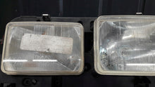 Laden Sie das Bild in den Galerie-Viewer, Frontscheinwerfer Renault 9 675045509 Rechts Scheinwerfer Headlight SCH8076330028ir