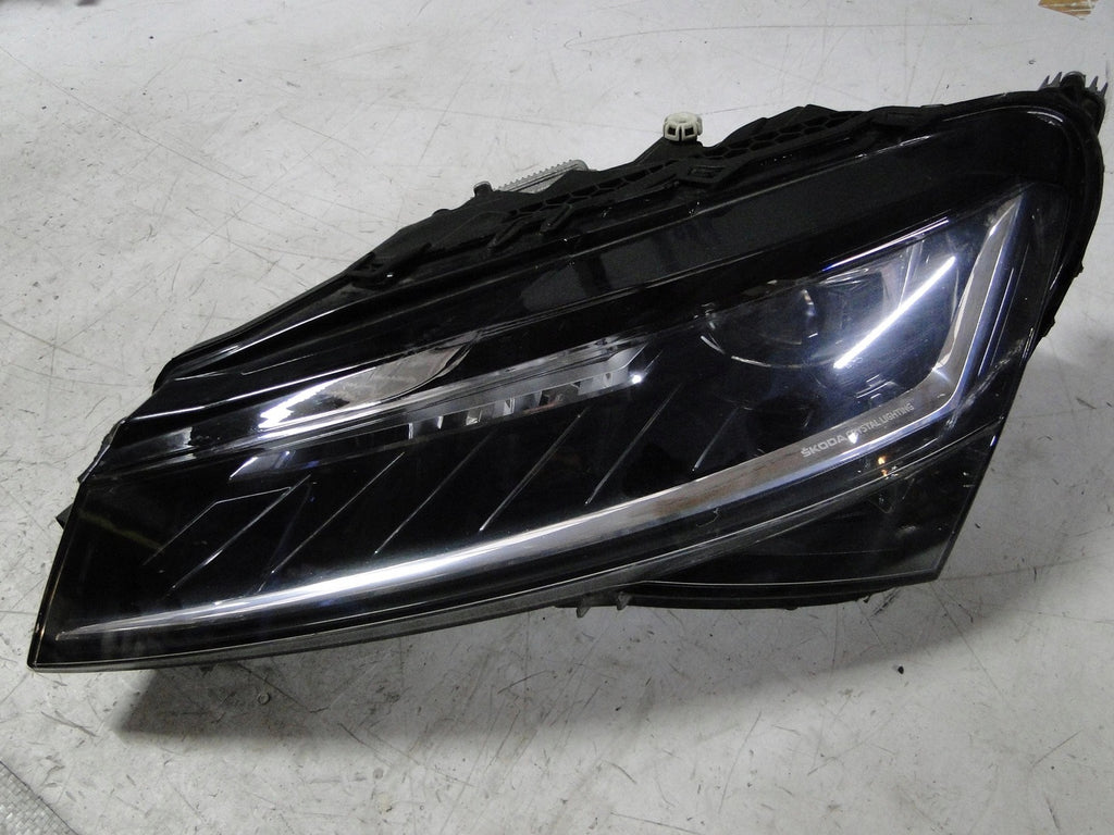 Frontscheinwerfer Skoda Superb III 3V1941015 LED Links Scheinwerfer Headlight