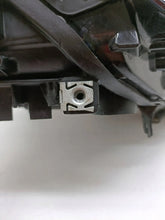 Load image into Gallery viewer, Frontscheinwerfer Seat Tarraco 5FJ941008E 90143461 Rechts Scheinwerfer Headlight