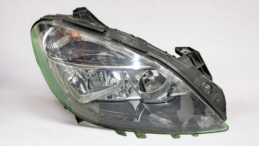 Frontscheinwerfer Mercedes-Benz W246 A2468200261 Halogen Rechts Headlight