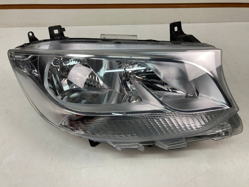 Frontscheinwerfer Mercedes-Benz Sprinter A9109060100 Rechts Headlight