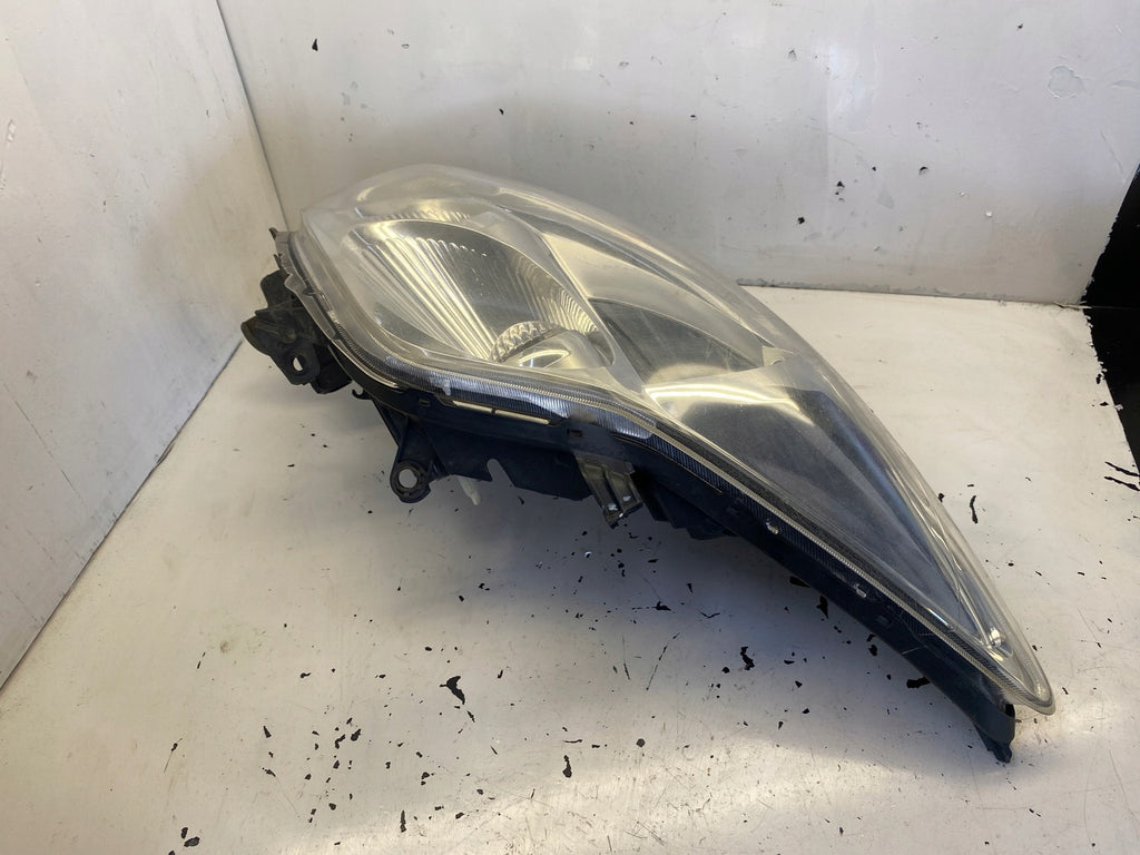 Frontscheinwerfer Toyota Auris 81110-02470 Rechts Scheinwerfer Headlight