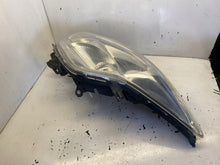 Laden Sie das Bild in den Galerie-Viewer, Frontscheinwerfer Toyota Auris 81110-02470 Rechts Scheinwerfer Headlight