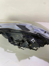 Laden Sie das Bild in den Galerie-Viewer, Frontscheinwerfer Honda Insight 100-22875 Rechts Scheinwerfer Headlight