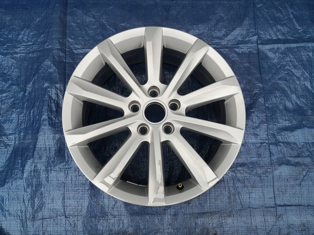 1x Alufelge 17 Zoll 6.5" 5x112 41ET 3G0601025C VW Passat B8 Rim Wheel