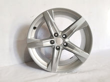 Load image into Gallery viewer, 1x Alufelge 18 Zoll 8.0&quot; 5x112 39ET 80A601025BE Audi Q5 Rim Wheel