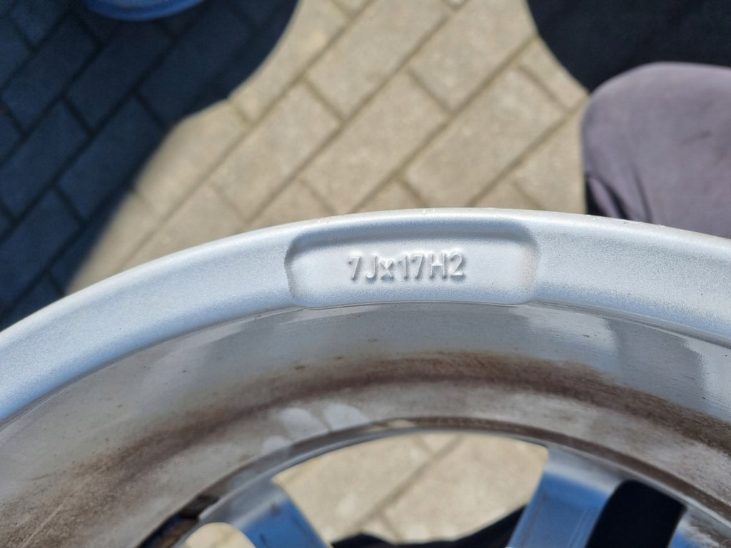 4x Alufelge 17 Zoll 5x112 38ET Silber KBA53207 Audi W211 I Rim Wheel FEL5271508107uj