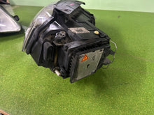 Load image into Gallery viewer, Frontscheinwerfer VW Passat 3C0941751G Xenon Links Scheinwerfer Headlight SCH9307363294jh