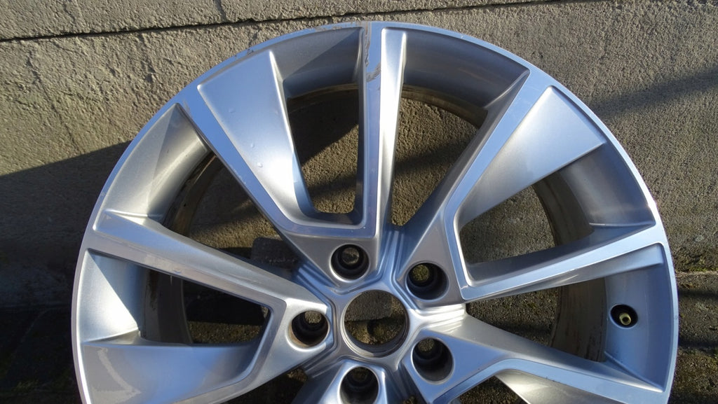 1x Alufelge 18 Zoll 7.0" 5x112 45ET 57A601025D Skoda Karoq Rim Wheel FEL9875432266xq