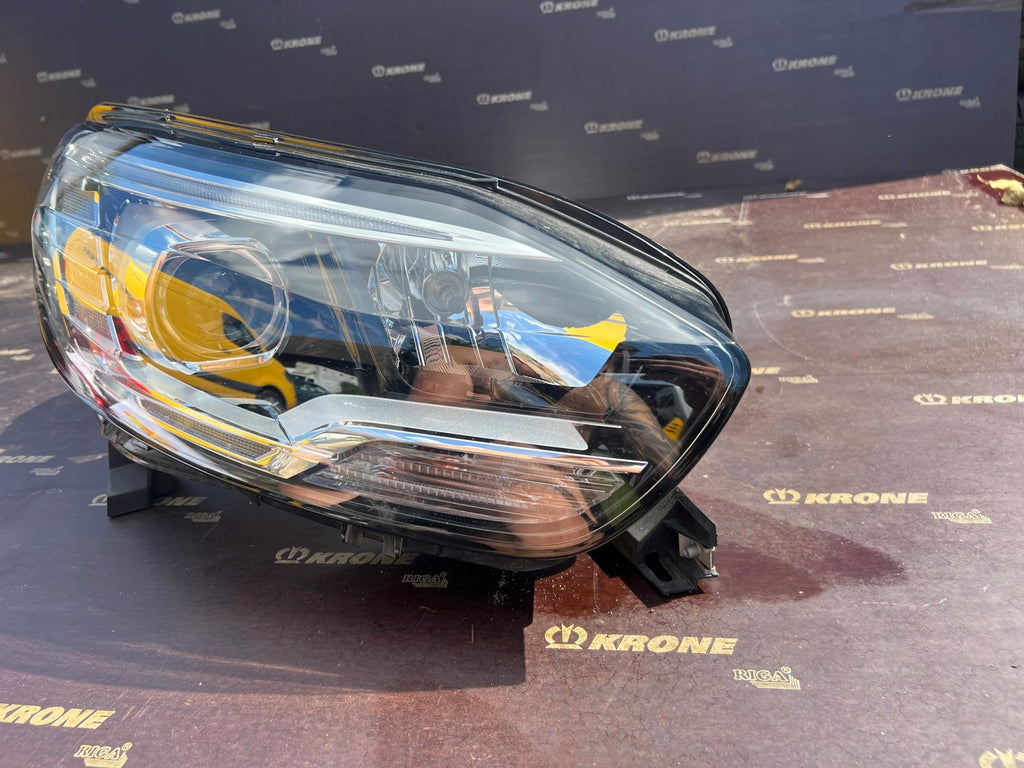 Frontscheinwerfer Renault Grand Scenic 260100943R Rechts Scheinwerfer Headlight SCH4050032097jy