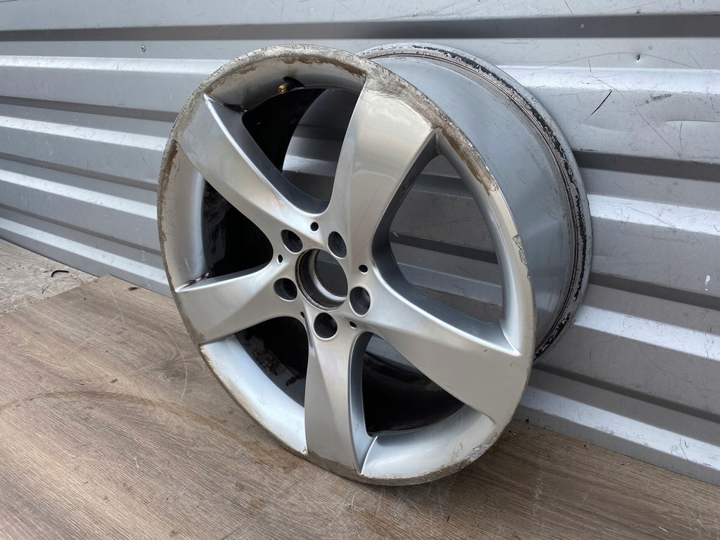 1x Alufelge 18 Zoll 8.0" 5x112 50ET Glanz Silber A2044018302 Mercedes-Benz