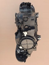 Load image into Gallery viewer, Frontscheinwerfer BMW X1 F48 7346533-17 Links Scheinwerfer Headlight SCH5977430644zo