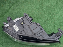 Laden Sie das Bild in den Galerie-Viewer, Frontscheinwerfer VW T-Roc 2GA941036AH Rechts Scheinwerfer Headlight SCH1930804645du