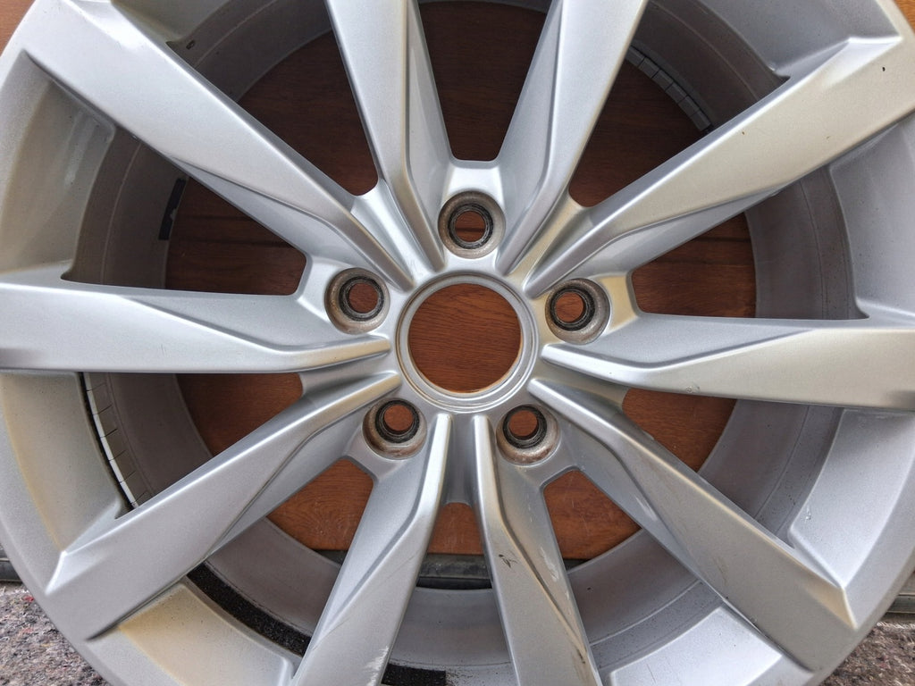 1x Alufelge 17 Zoll 7.0" 5x112 49ET Glanz Silber 5G0601025CH VW Golf VII I Caddy FEL8369502127ib