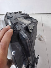 Load image into Gallery viewer, Frontscheinwerfer BMW 5 F11 F10 7317132 Xenon Rechts Scheinwerfer Headlight SCH1584602166jk