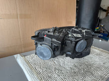 Laden Sie das Bild in den Galerie-Viewer, Frontscheinwerfer Peugeot Partner Rifter 9816826980 Links Scheinwerfer Headlight