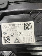 Load image into Gallery viewer, Frontscheinwerfer Mercedes-Benz W213 A2139067509 LED Links Headlight SCH8337248321yn