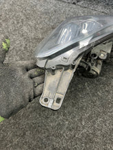 Laden Sie das Bild in den Galerie-Viewer, Frontscheinwerfer Opel Vectra C 89312279 Links Scheinwerfer Headlight SCH5208559156ol